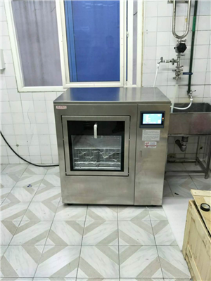 青島永合創(chuàng)信全自動(dòng)洗瓶機(jī)入駐正大青春寶藥業(yè)