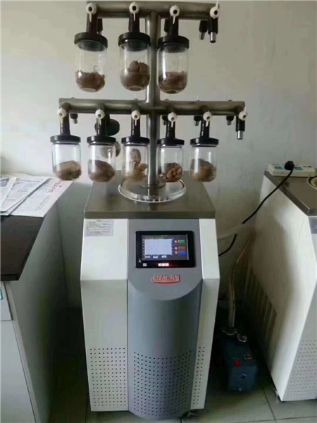實(shí)驗(yàn)室立式冷凍干燥機(jī)在儀器設(shè)備的制造過程中的應(yīng)用有哪些？